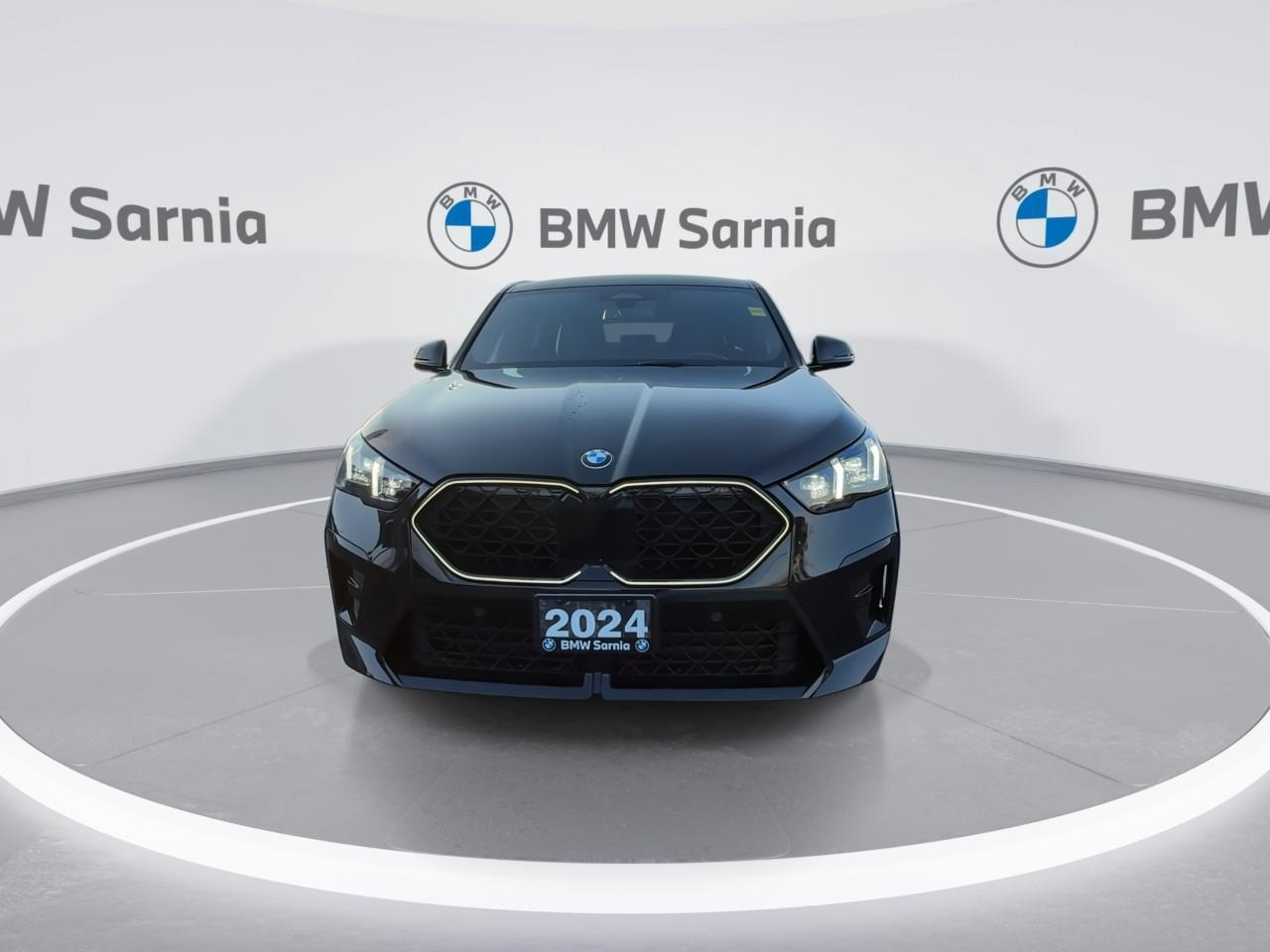 2024 BMW X2 xDrive28i Photo2