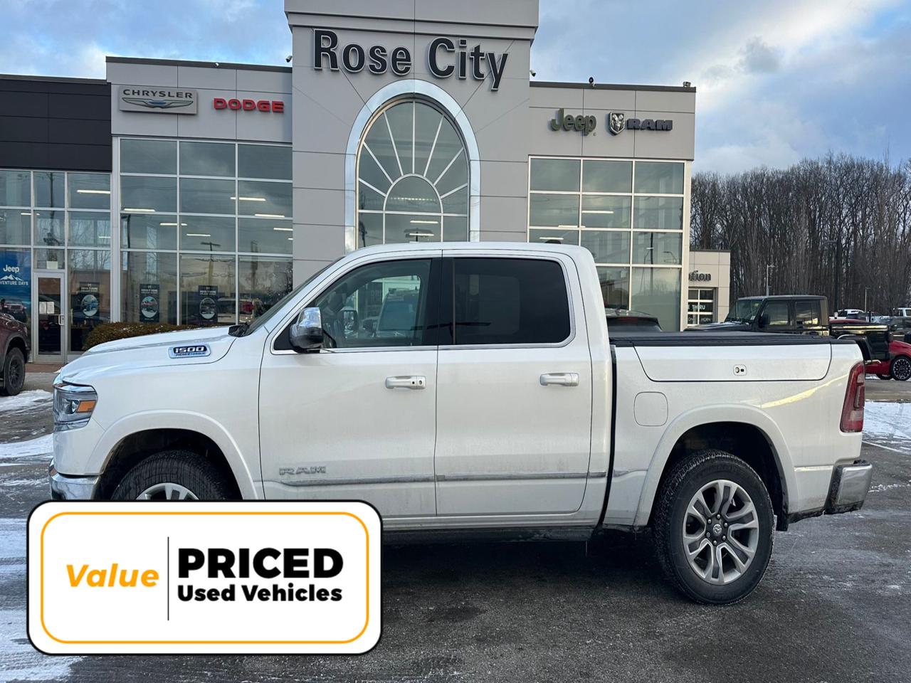 2023 RAM 1500 Elite Pack Interior   19 Speakers   HUD Photo0