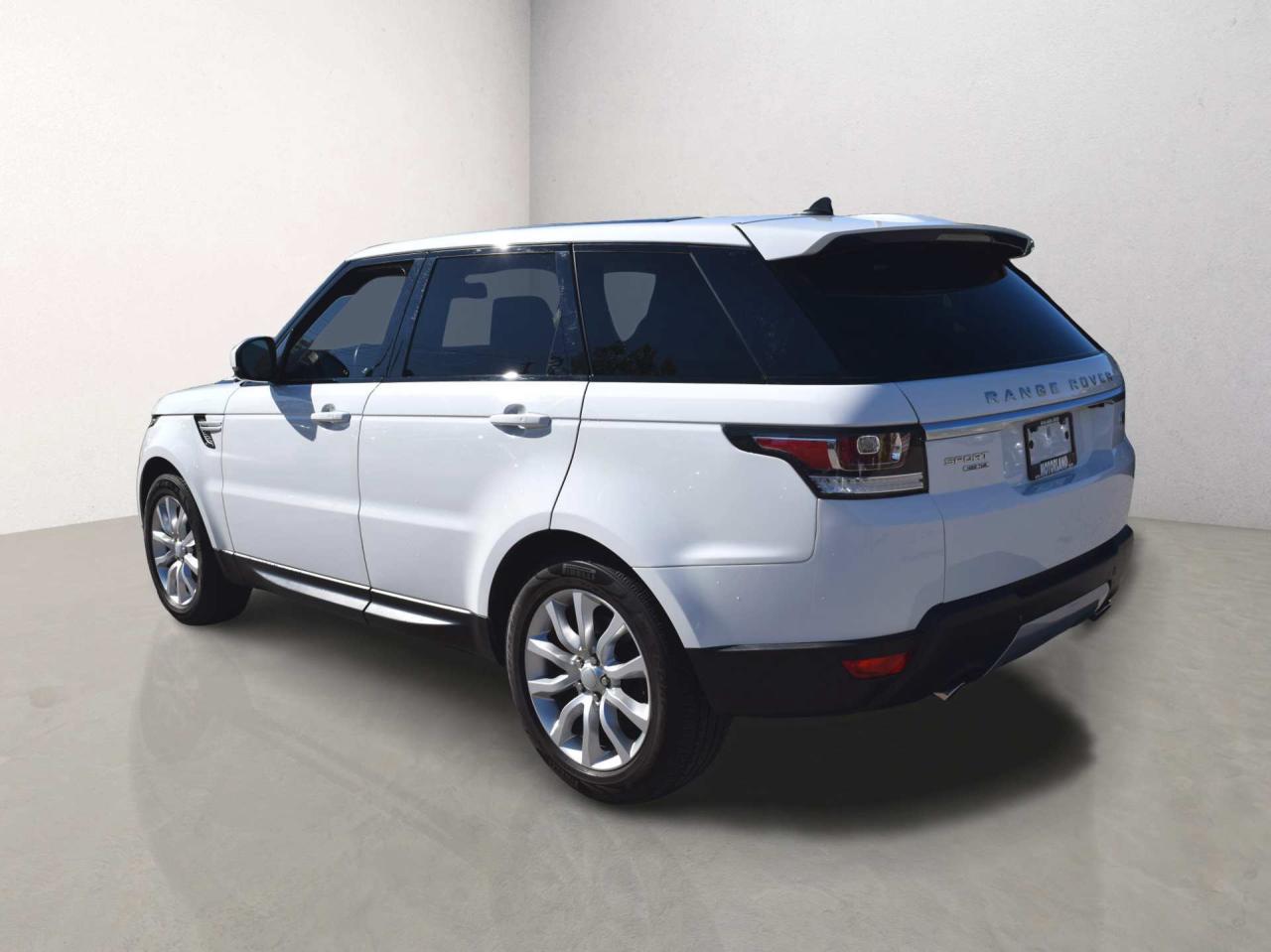 2016 Land Rover Range Rover Sport HSE TD6 AWD Photo