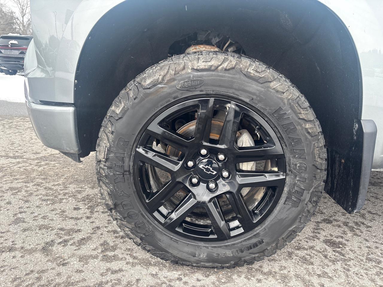 2023 Chevrolet Silverado 1500 RST Crew + 5.3L + Leather + Sunroof *CLEARANCE* Photo