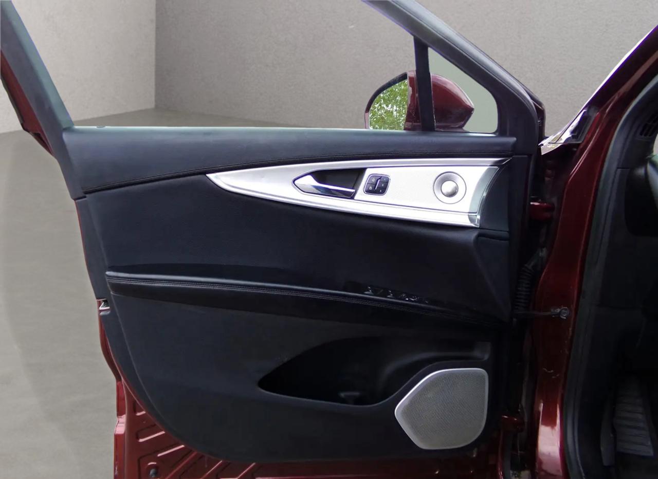 2016 Lincoln MKX Reserve AWD Navi Panoramic Sunroof Photo