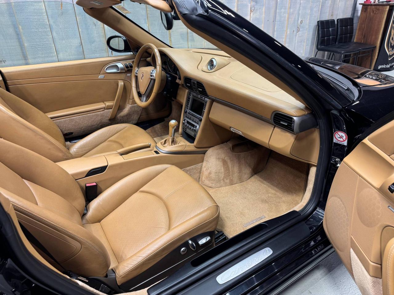 2006 Porsche 911 CARRERA 4 CABRIOLET 6 SPD MANUAL Photo