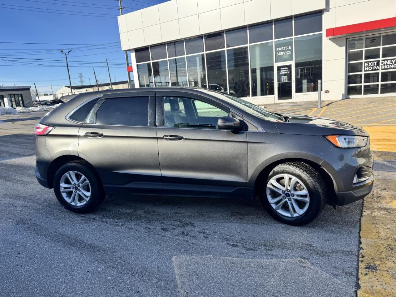 2019 Ford Edge SEL AWD/ WINTER TIRES INCL TOO/ ONLY 92K/ MUST SEE Photo