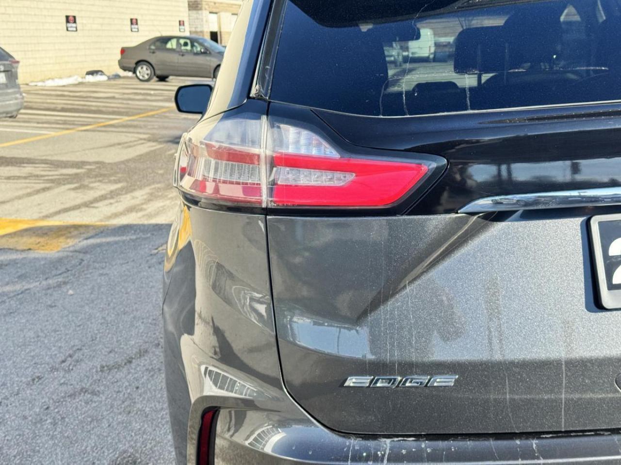 2019 Ford Edge SEL AWD/ WINTER TIRES INCL TOO/ ONLY 92K/ MUST SEE Photo