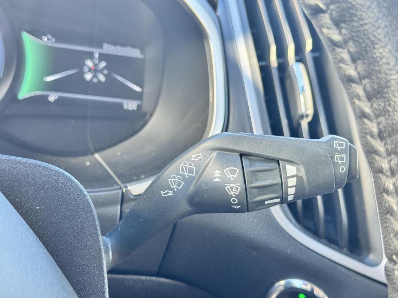 2019 Ford Edge SEL AWD/ WINTER TIRES INCL TOO/ ONLY 92K/ MUST SEE Photo