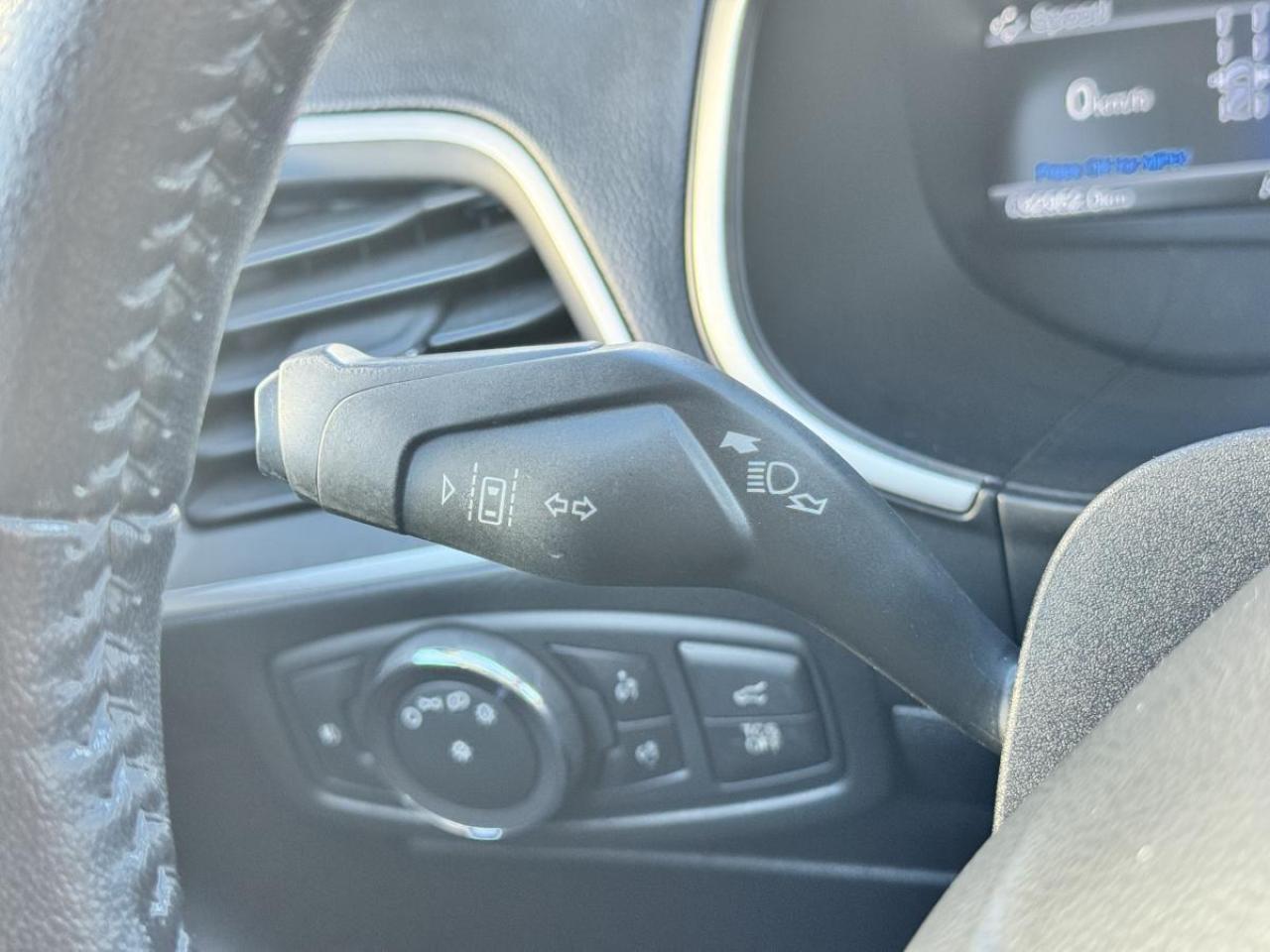 2019 Ford Edge SEL AWD/ WINTER TIRES INCL TOO/ ONLY 92K/ MUST SEE Photo