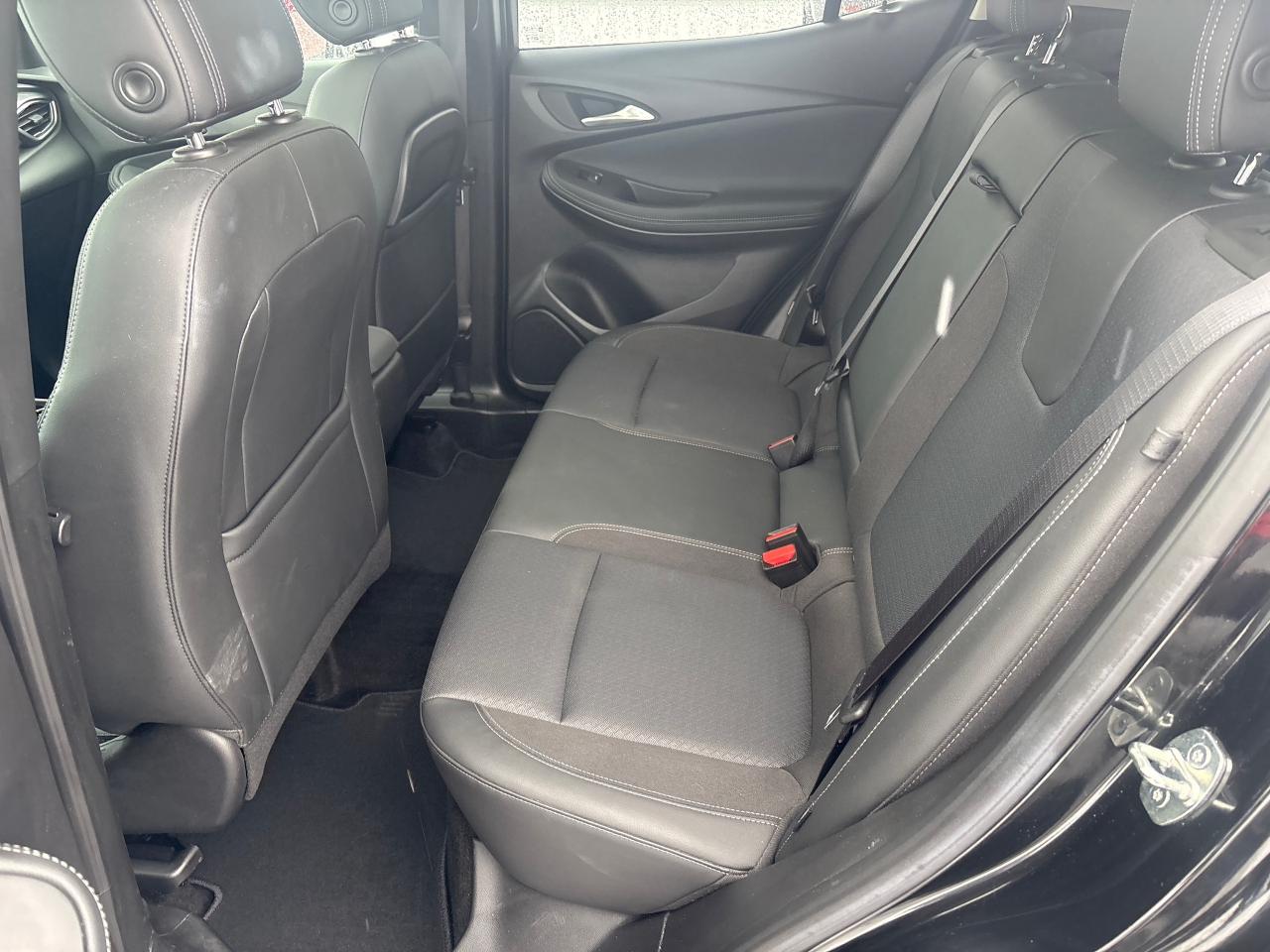 2022 Buick Encore GX Select AWD + Sport Touring Pkg + Sunroof + 1 Owner Photo