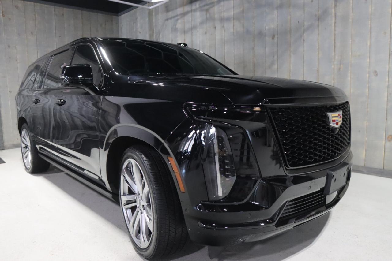 2025 Cadillac Escalade ESV ESV SPORT PLATINUM BREMBO BRAKES 24 WHEELS PERFORM Photo0