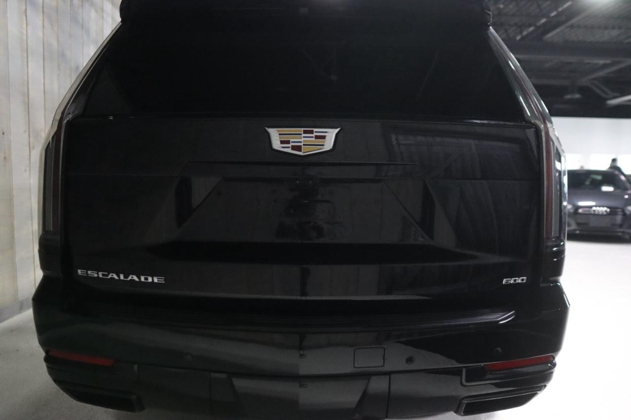 2025 Cadillac Escalade ESV ESV SPORT PLATINUM BREMBO BRAKES 24 WHEELS PERFORM Photo