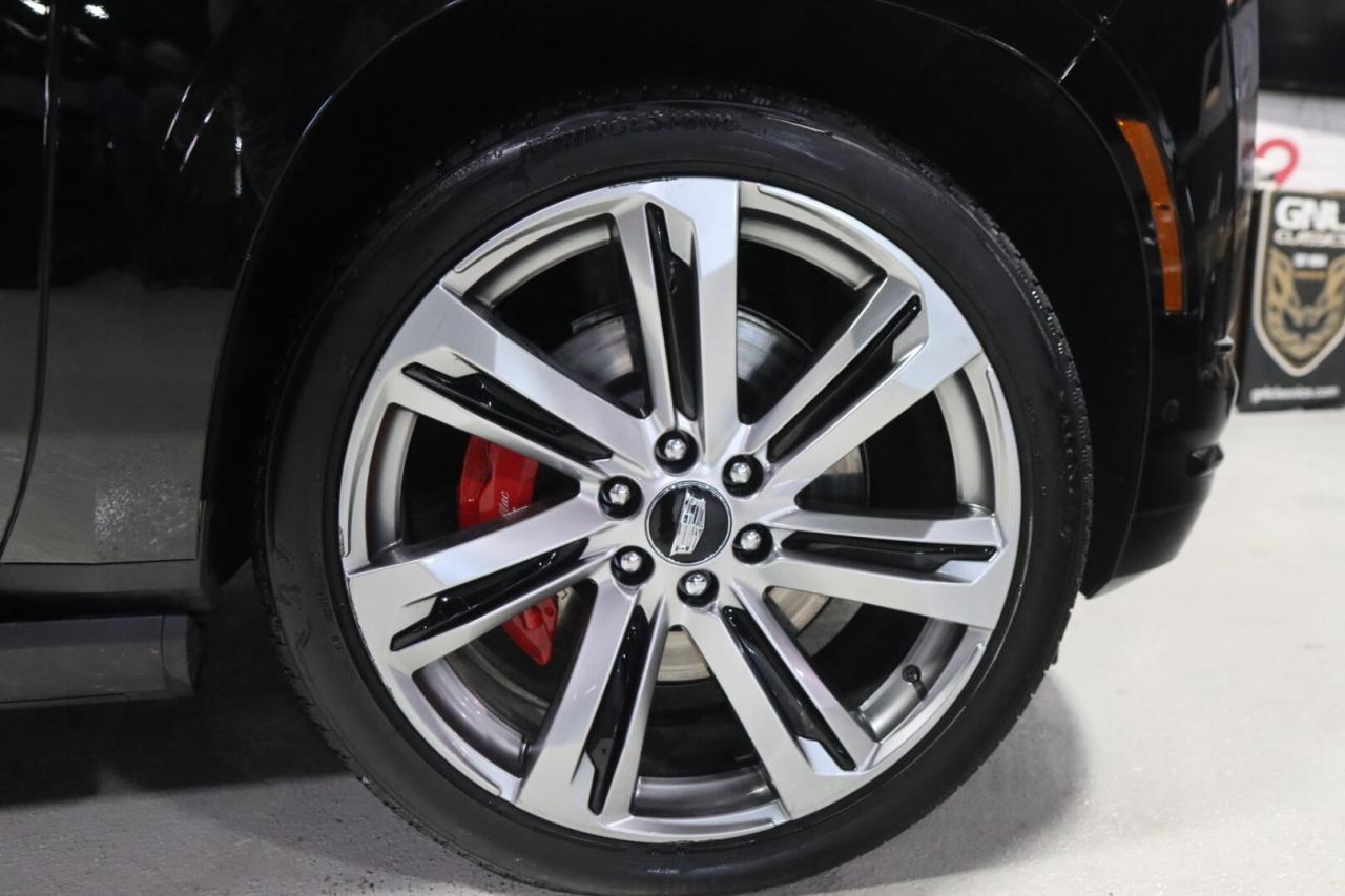 2025 Cadillac Escalade ESV ESV SPORT PLATINUM BREMBO BRAKES 24 WHEELS PERFORM Photo