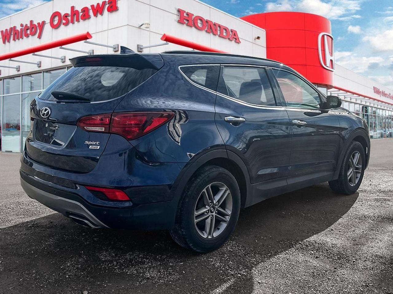 2017 Hyundai Santa Fe Sport 2.4 Luxury Photo