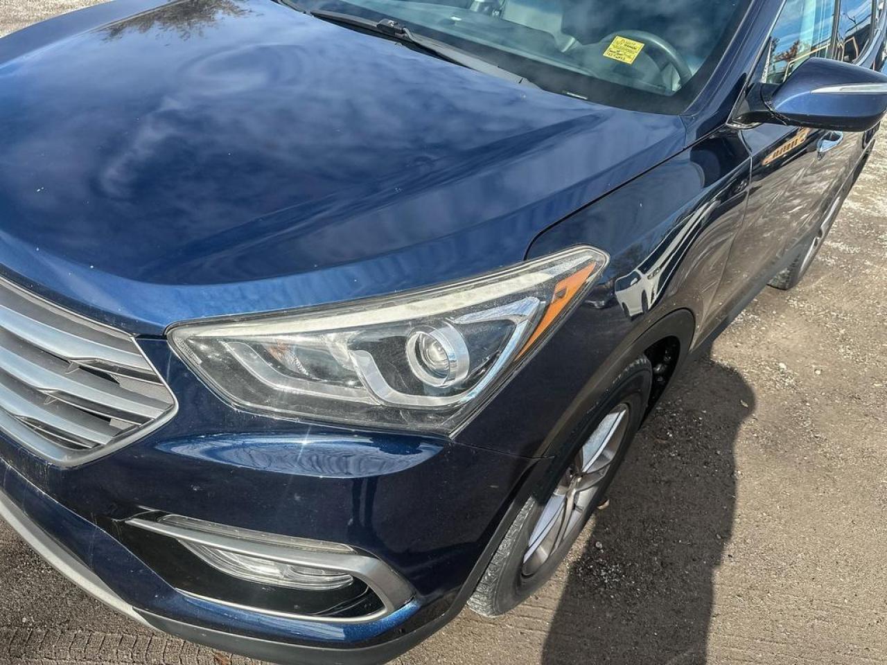 2017 Hyundai Santa Fe Sport 2.4 Luxury Photo