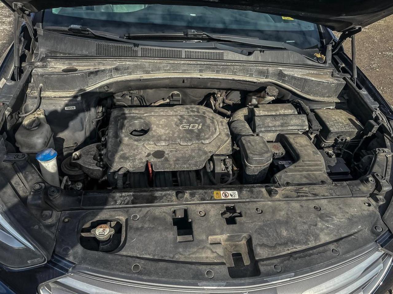 2017 Hyundai Santa Fe Sport 2.4 Luxury Photo