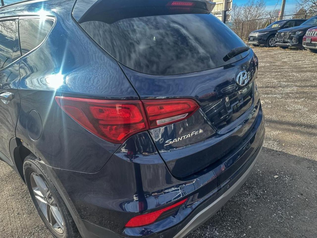 2017 Hyundai Santa Fe Sport 2.4 Luxury Photo