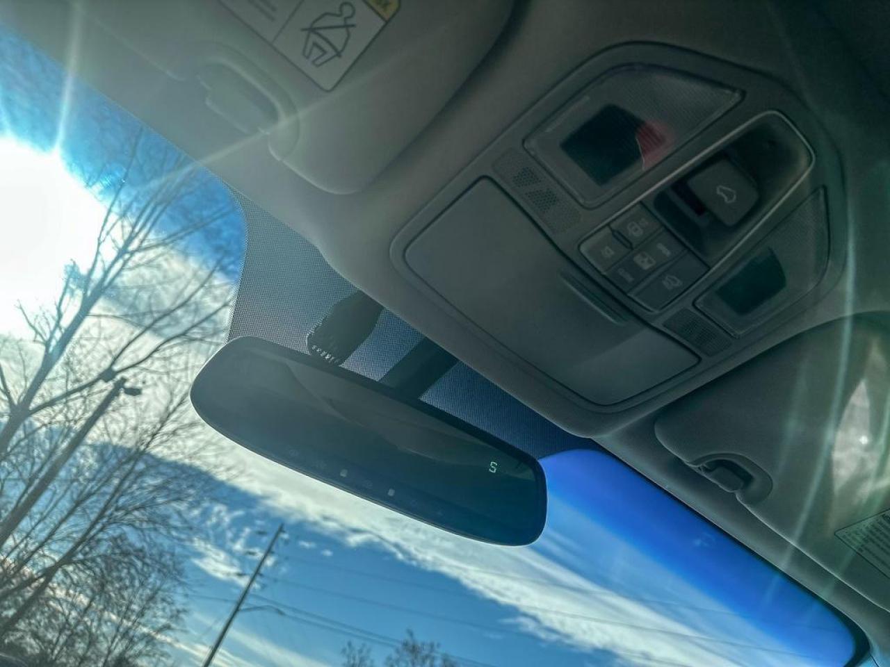 2017 Hyundai Santa Fe Sport 2.4 Luxury Photo