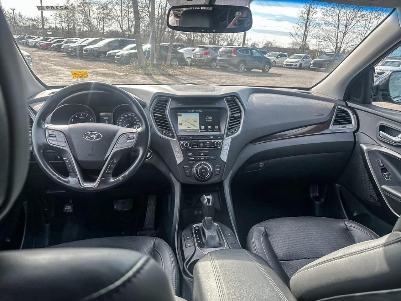 2017 Hyundai Santa Fe Sport 2.4 Luxury Photo