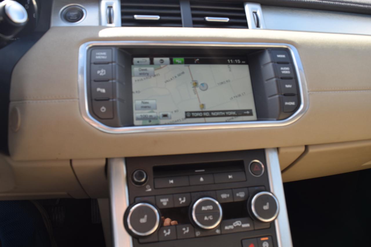 2015 Land Rover Range Rover Evoque Pure City Panoramic Sunroof Navigation Photo