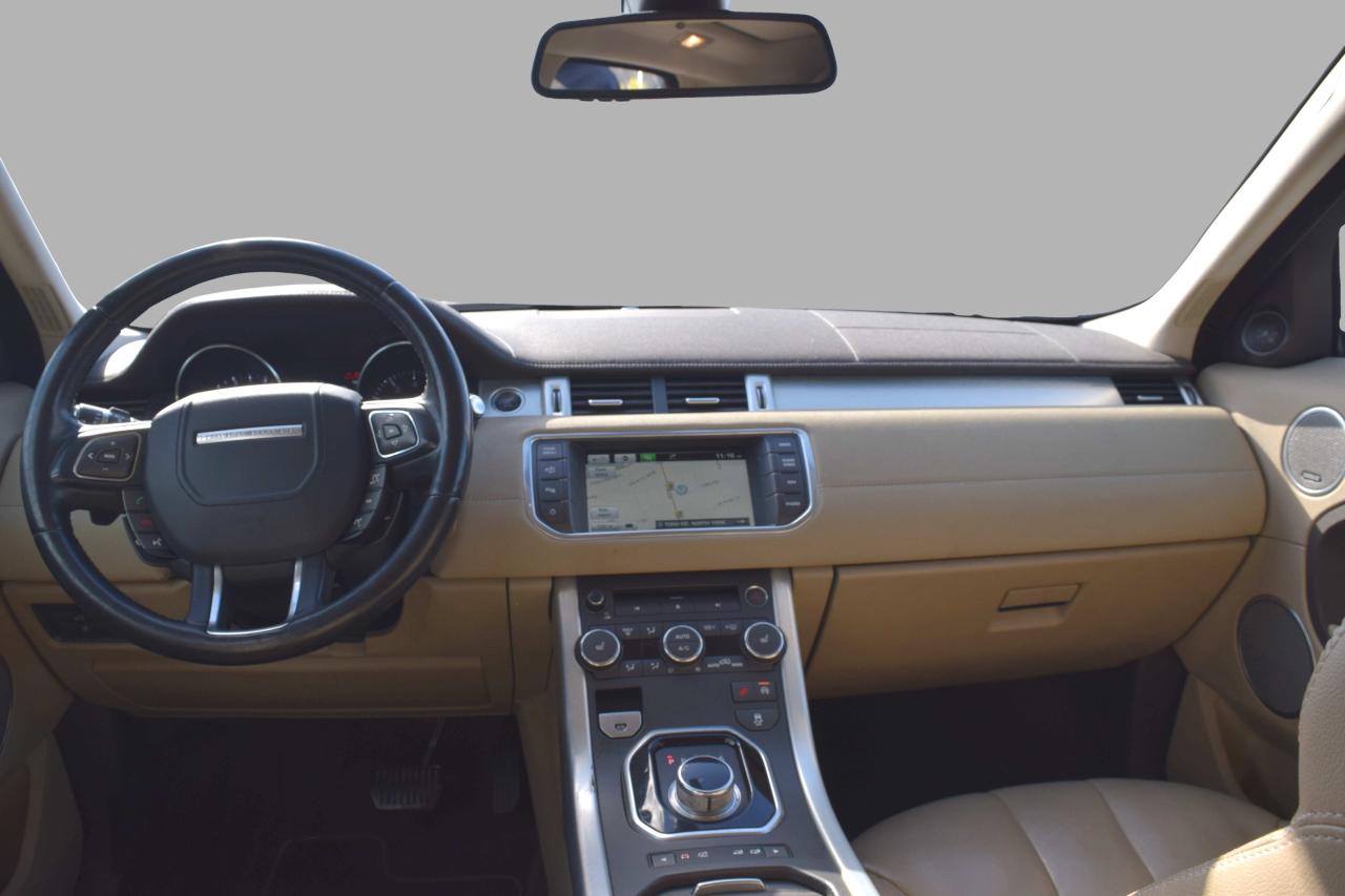 2015 Land Rover Range Rover Evoque Pure City Panoramic Sunroof Navigation Photo