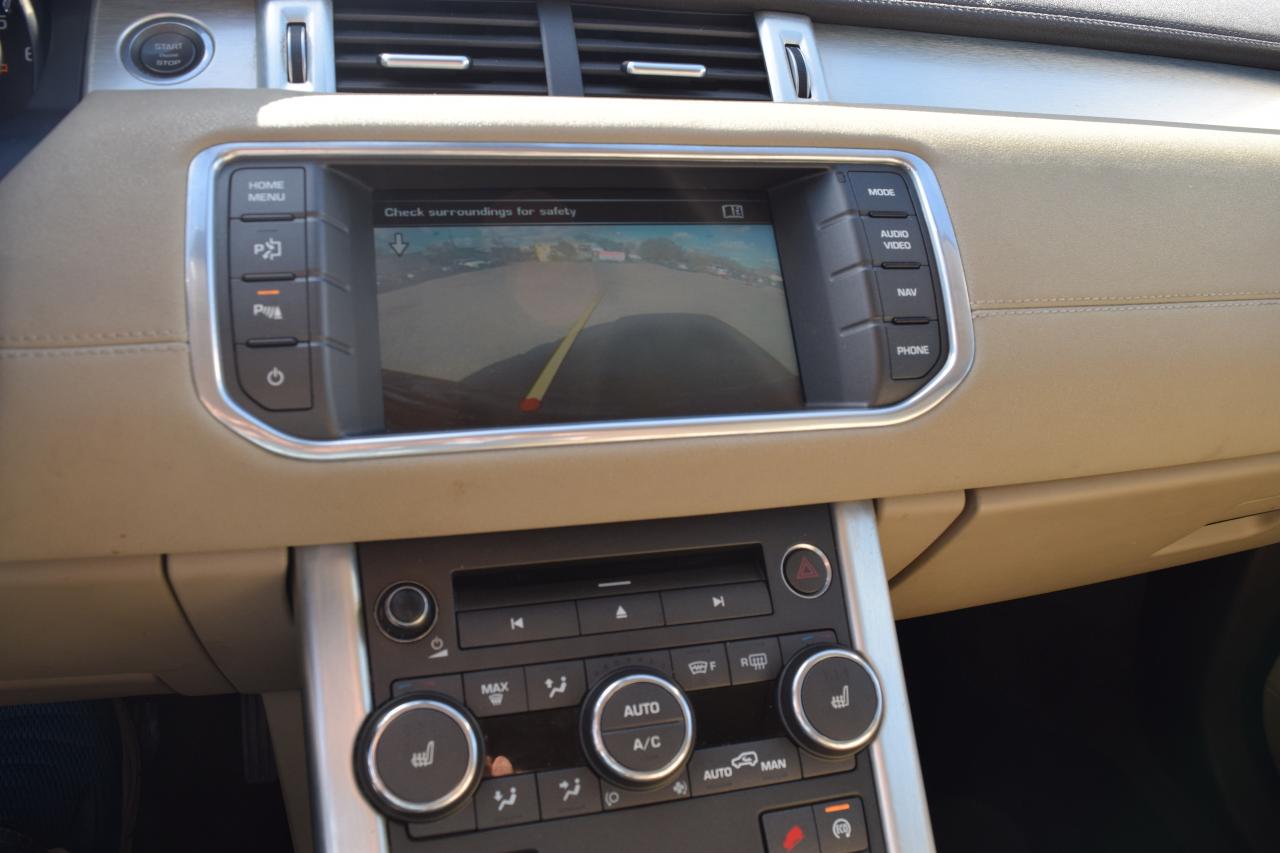 2015 Land Rover Range Rover Evoque Pure City Panoramic Sunroof Navigation Photo