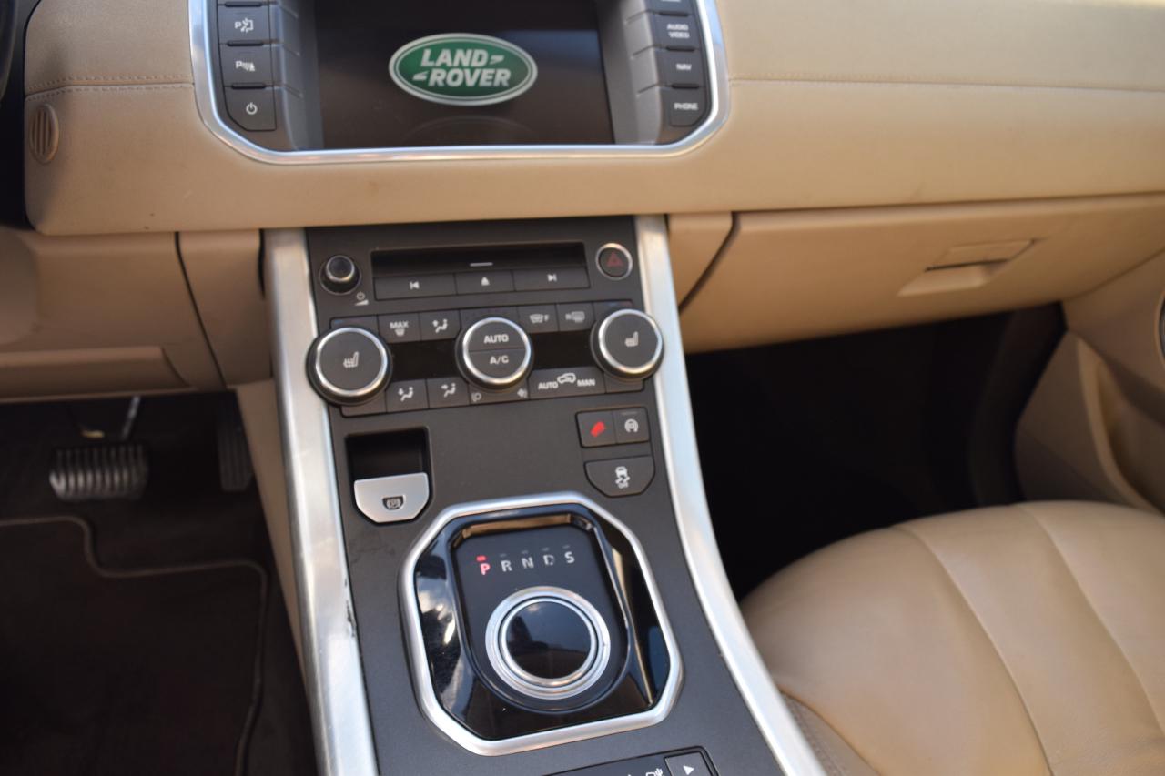 2015 Land Rover Range Rover Evoque Pure City Panoramic Sunroof Navigation Photo