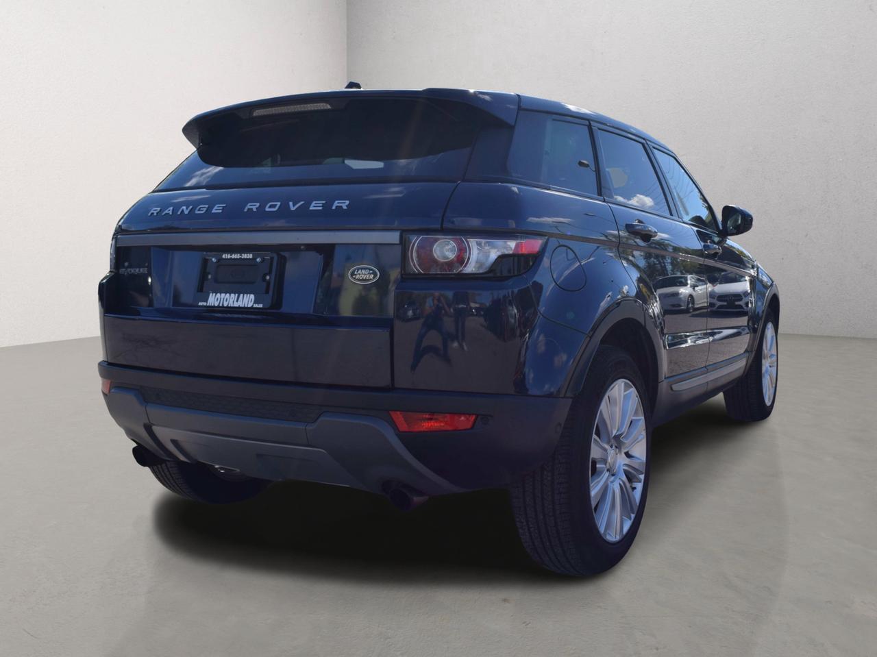 2015 Land Rover Range Rover Evoque Pure City Panoramic Sunroof Navigation Photo4