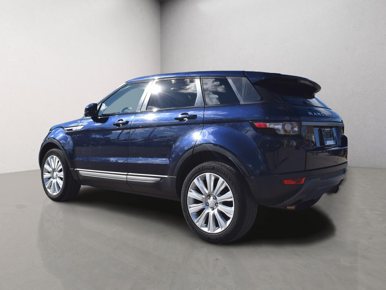 2015 Land Rover Range Rover Evoque Pure City Panoramic Sunroof Navigation Photo