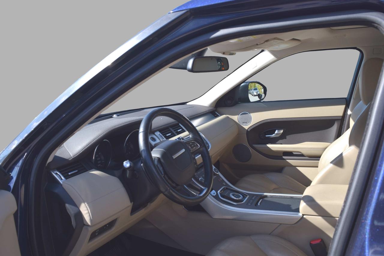 2015 Land Rover Range Rover Evoque Pure City Panoramic Sunroof Navigation Photo