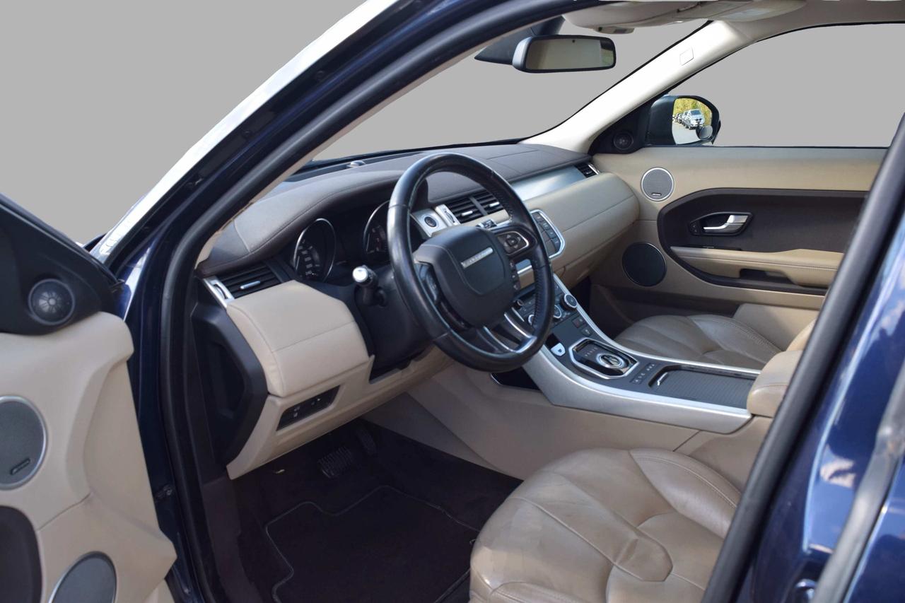 2015 Land Rover Range Rover Evoque Pure City Panoramic Sunroof Navigation Photo