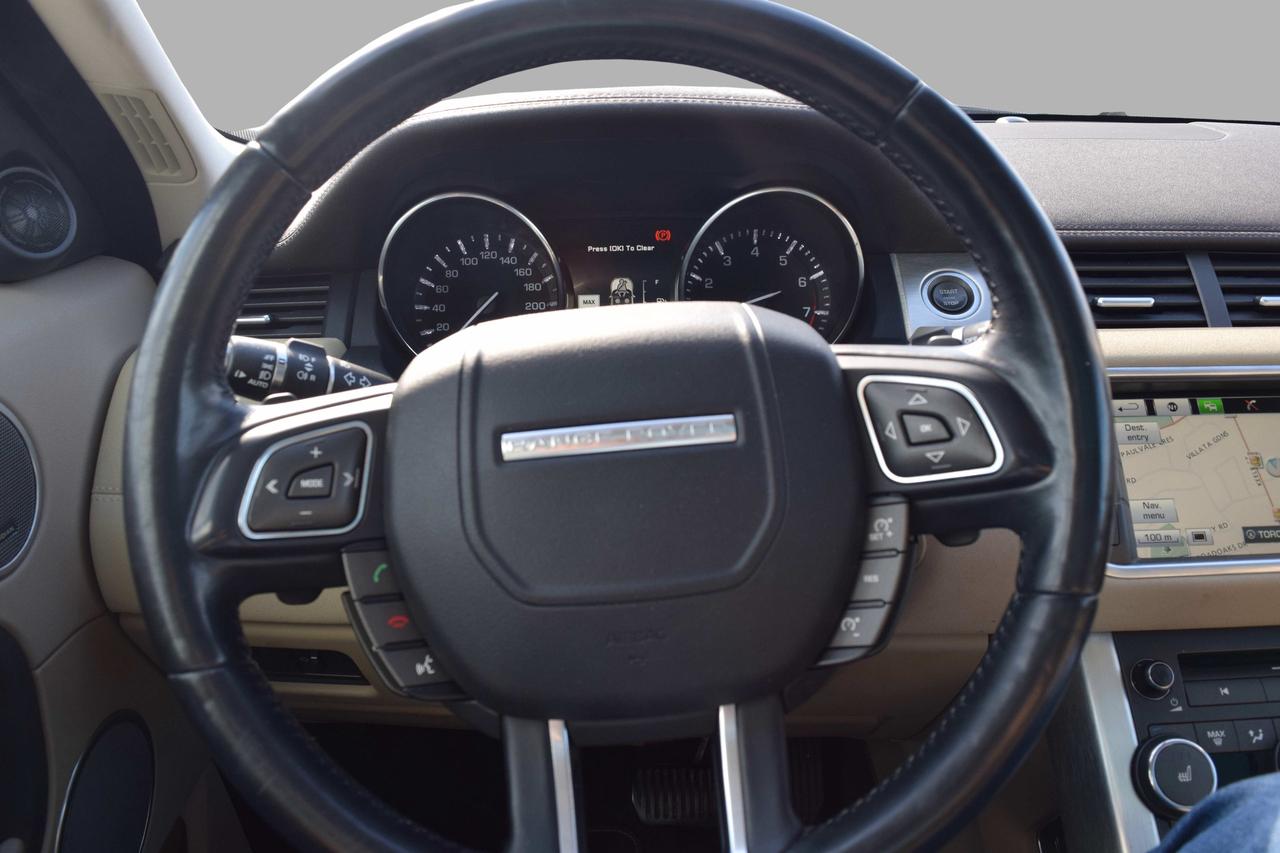 2015 Land Rover Range Rover Evoque Pure City Panoramic Sunroof Navigation Photo