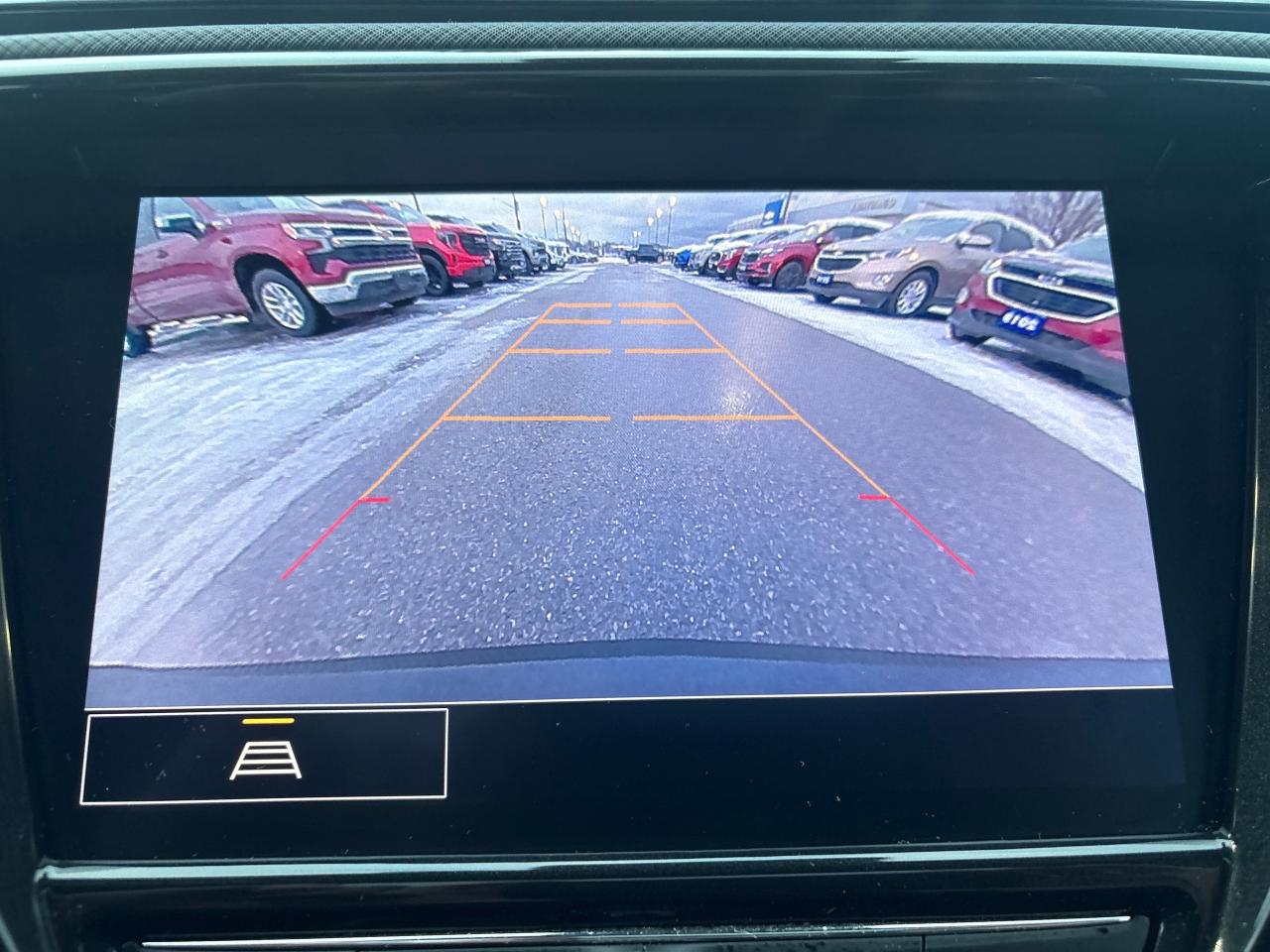 2022 Chevrolet TrailBlazer RS AWD + Sunroof + Tech Pkg + 1 Owner + Low Kms Photo