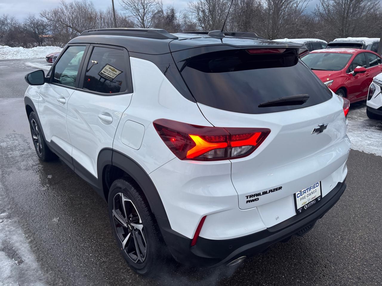 2022 Chevrolet TrailBlazer RS AWD + Sunroof + Tech Pkg + 1 Owner + Low Kms Photo