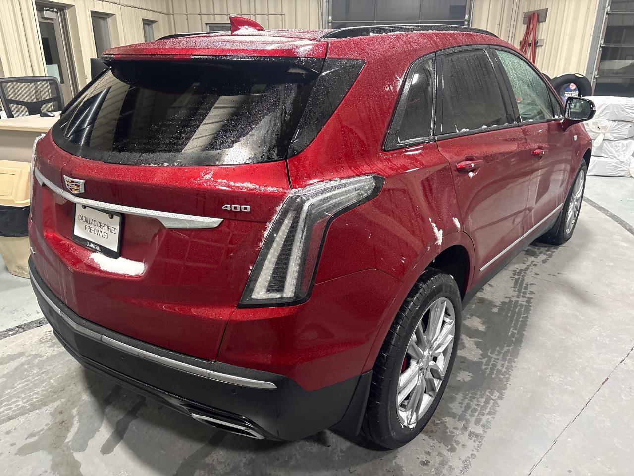 2023 Cadillac XT5 SPORT AWD + Sunroof + Navi + 1 Owner + Low Kms Photo