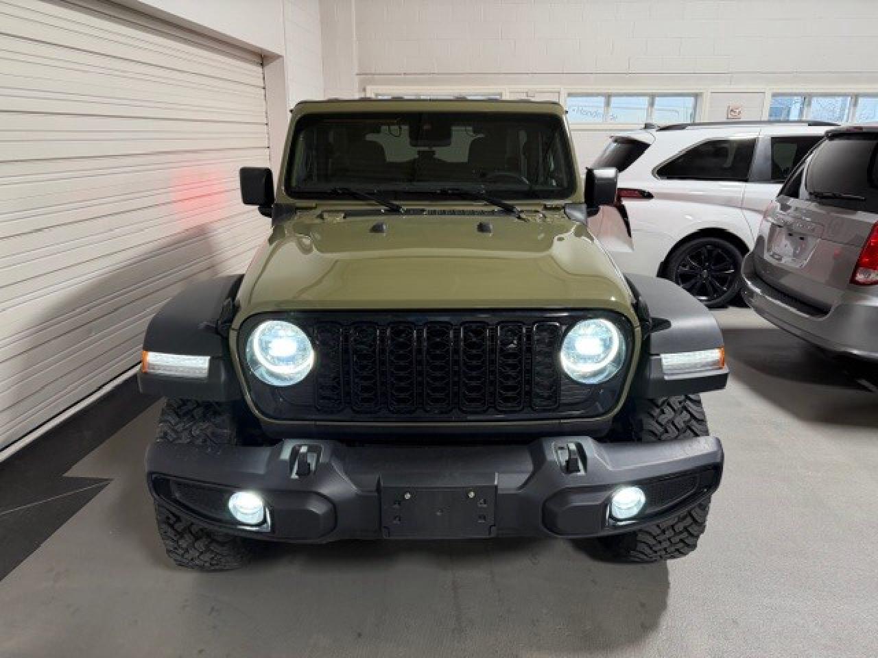 2025 Jeep Wrangler 2.0 Willys 2 Door 4x4 Back Up Camera 1 Owner Photo