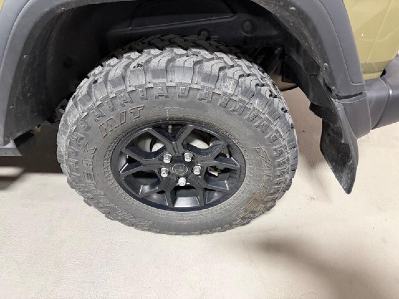 2025 Jeep Wrangler 2.0 Willys 2 Door 4x4 Back Up Camera 1 Owner Photo