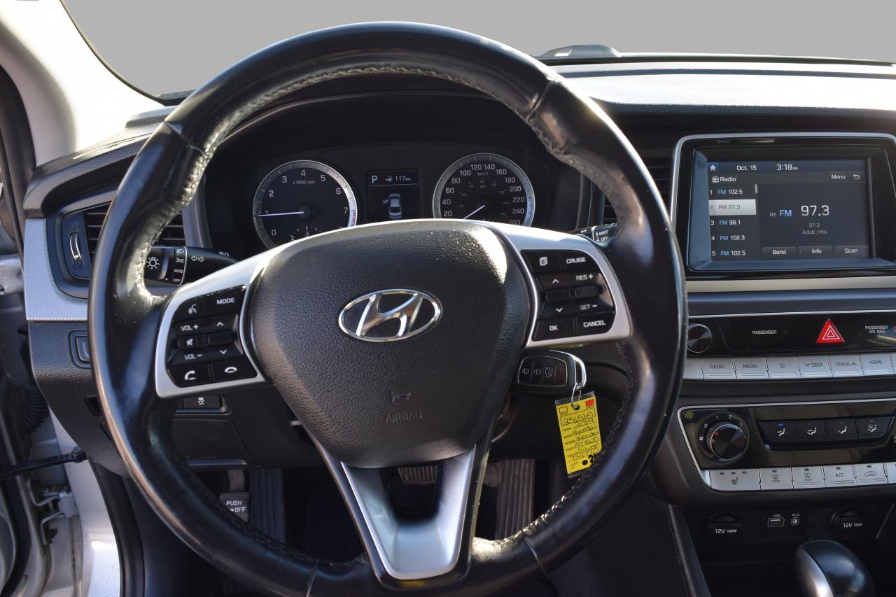 2019 Hyundai Sonata ESSENTIAL Photo