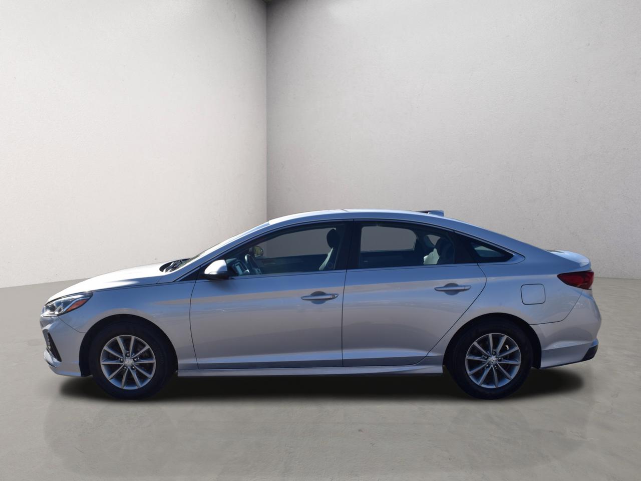 2019 Hyundai Sonata ESSENTIAL Photo