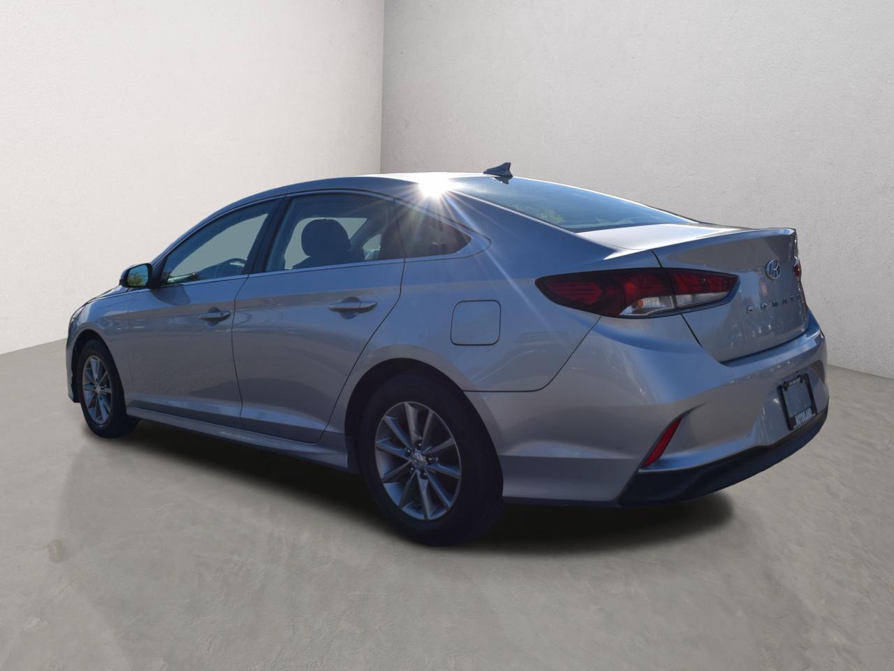 2019 Hyundai Sonata ESSENTIAL Photo