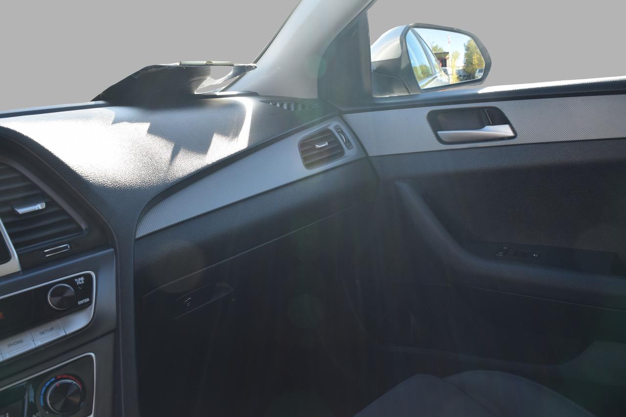 2019 Hyundai Sonata ESSENTIAL Photo