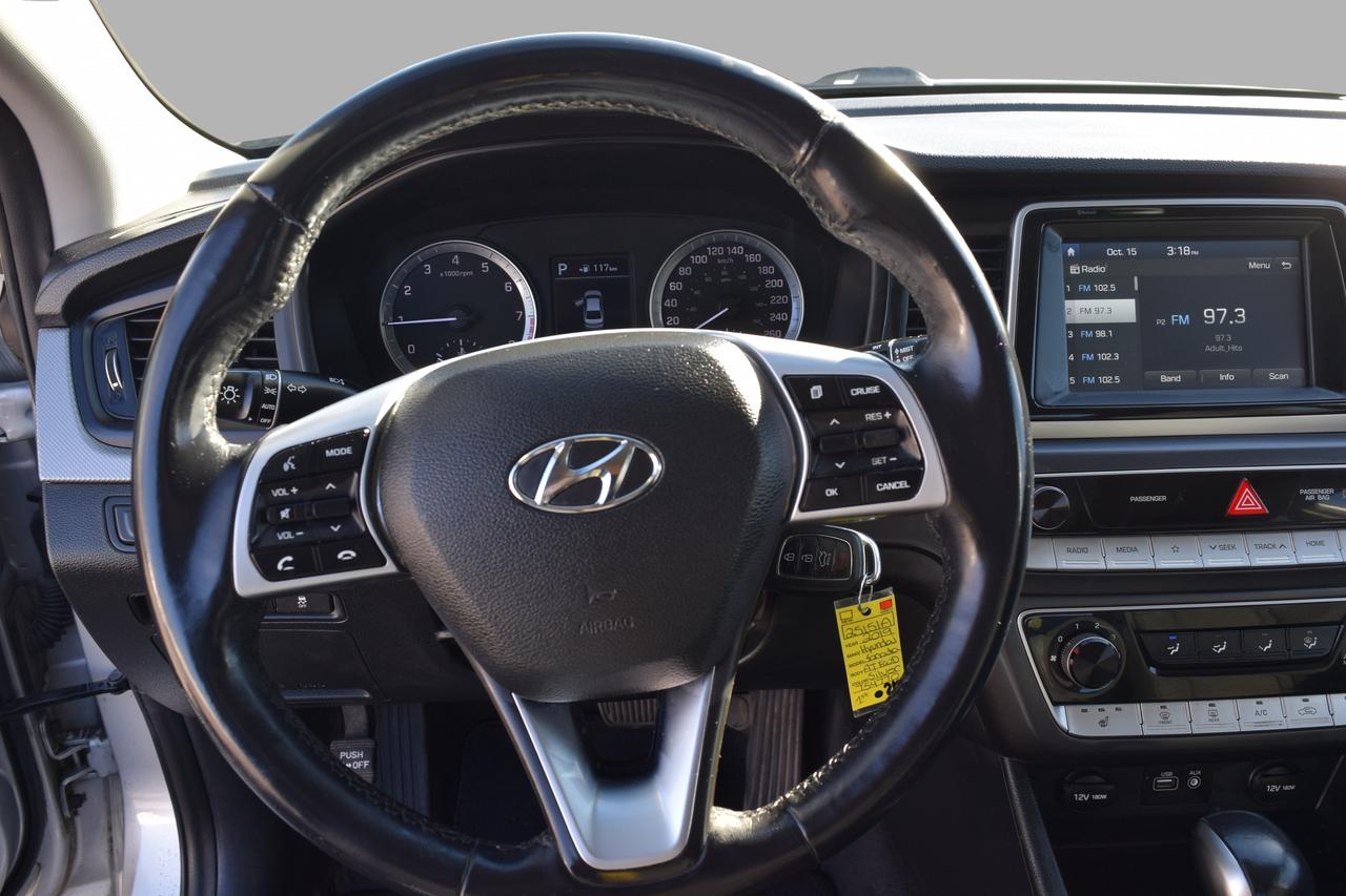 2019 Hyundai Sonata ESSENTIAL Photo