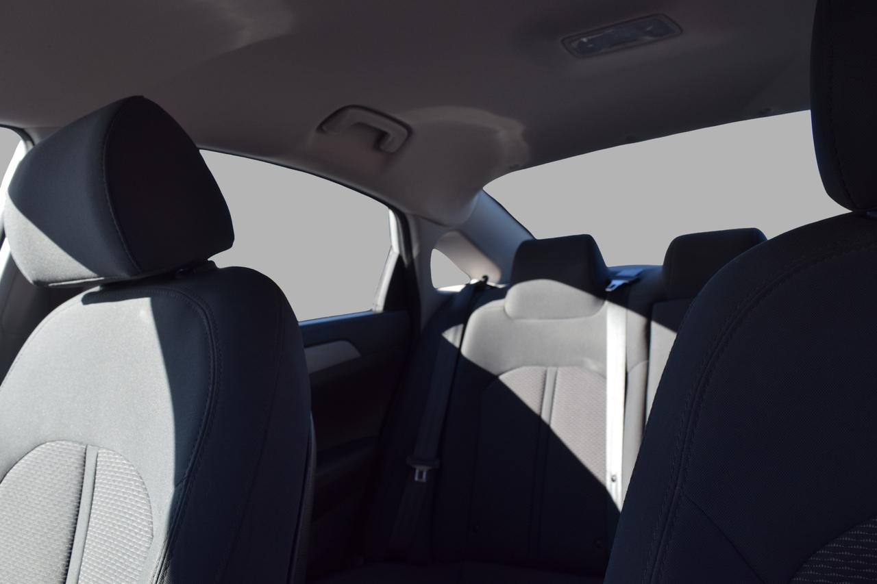 2019 Hyundai Sonata ESSENTIAL Photo