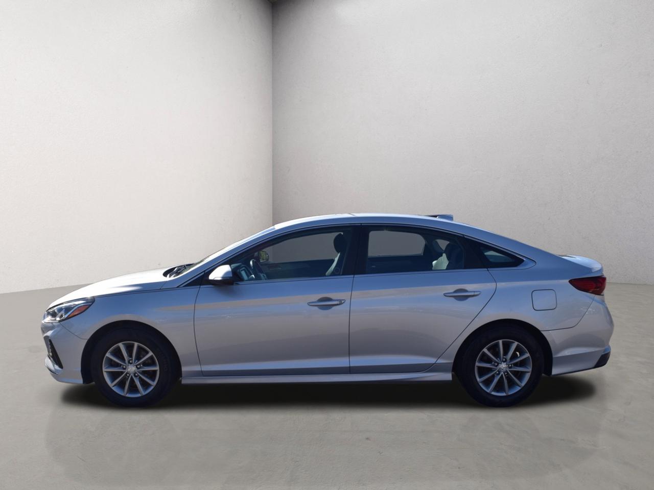 2019 Hyundai Sonata ESSENTIAL Photo4
