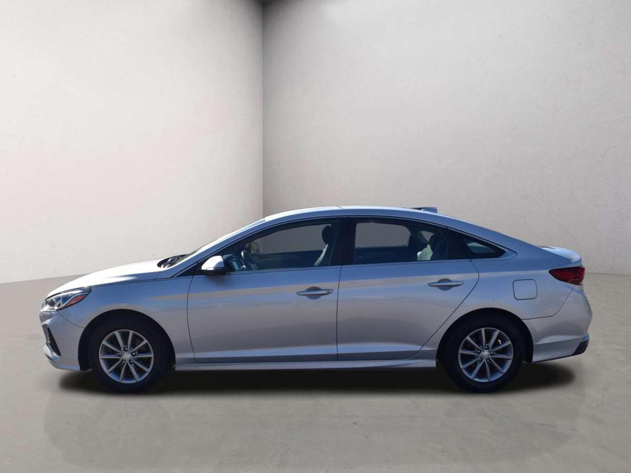 2019 Hyundai Sonata ESSENTIAL Photo