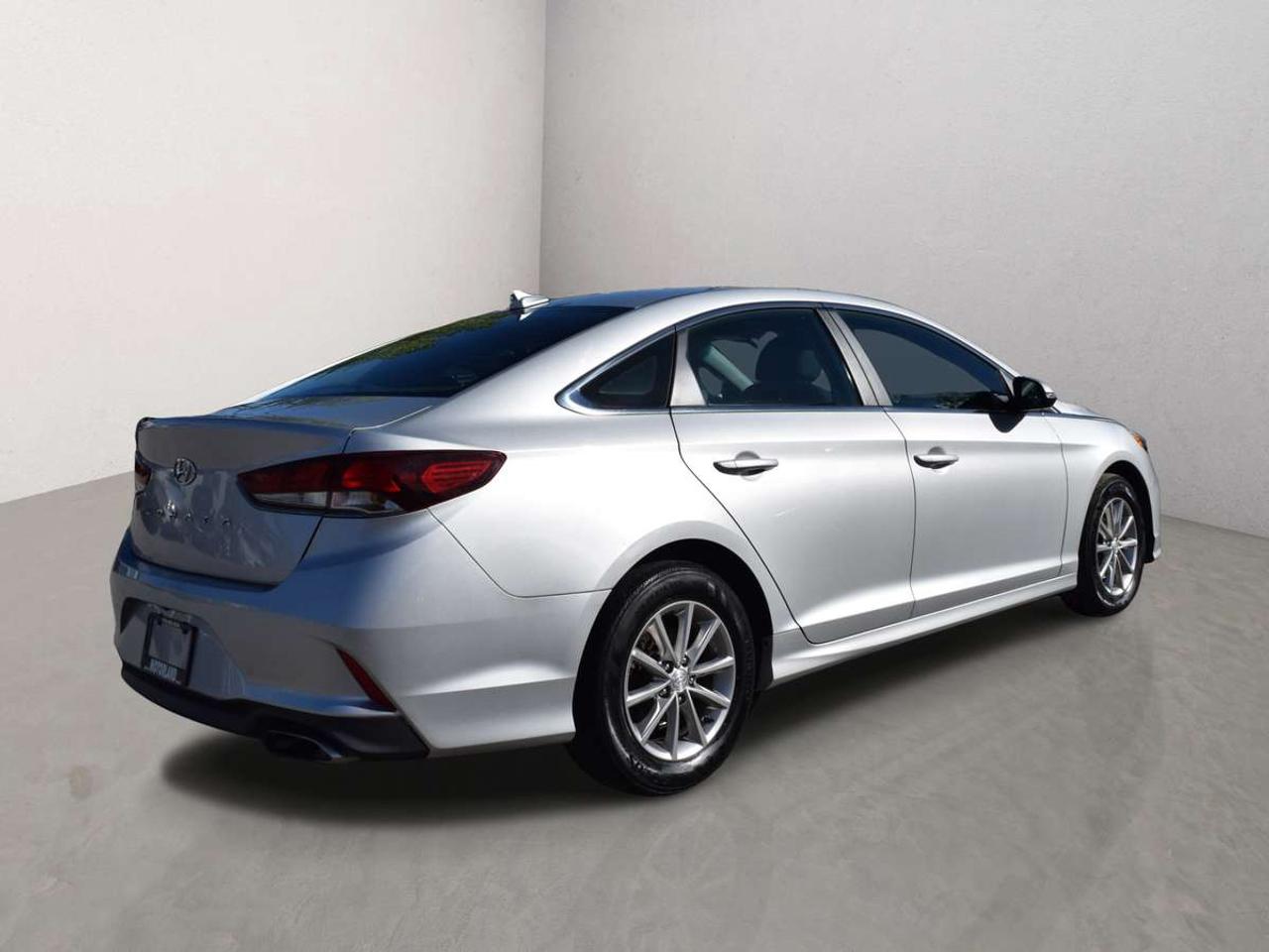 2019 Hyundai Sonata ESSENTIAL Photo