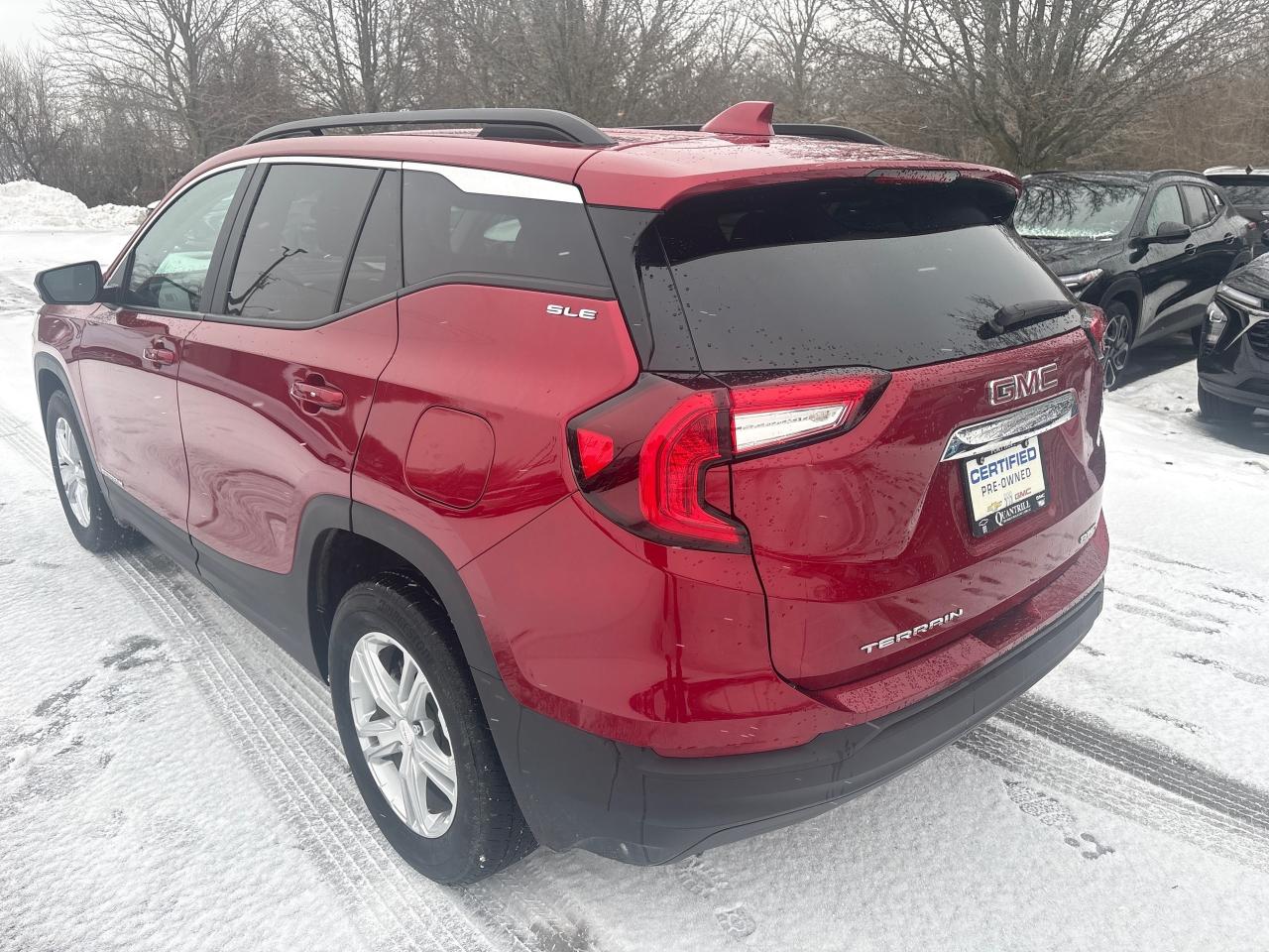 2024 GMC Terrain SLE AWD + Heated Seats +  NEW TIRES + 1 Owner Photo