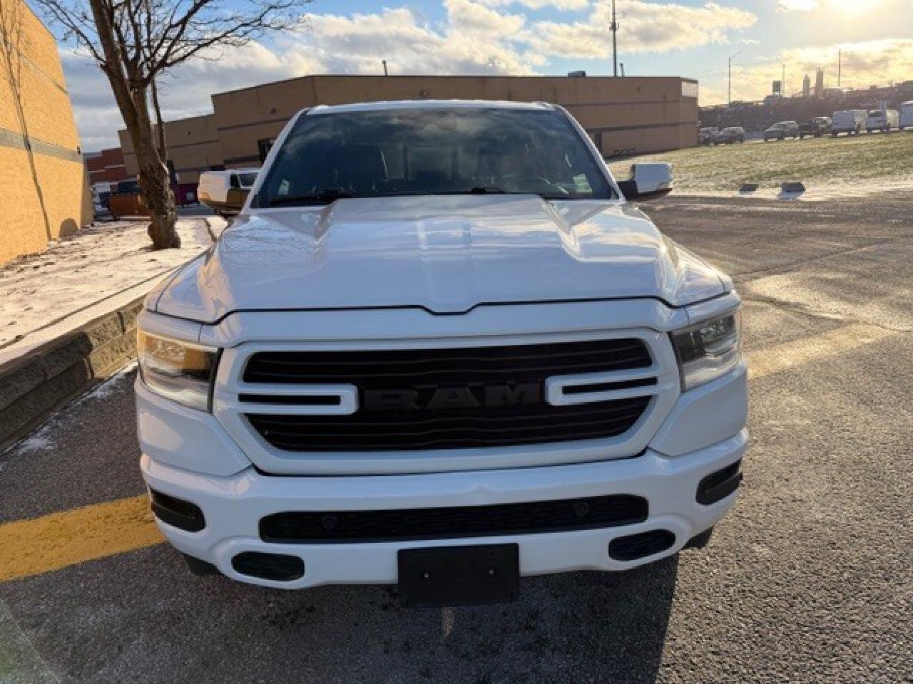 2023 RAM 1500 Sport   LEVEL 2 EQUIPMENT   eTorque   HEMI Photo3