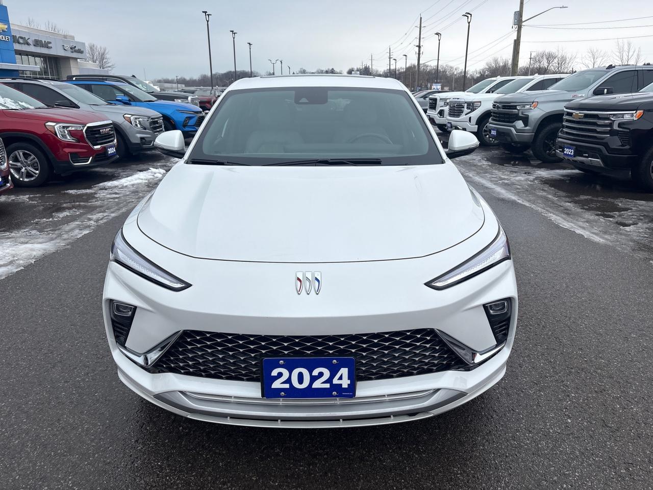 2024 Buick Envista Sunroof + Adv Safety Pkg + 1 Owner Photo