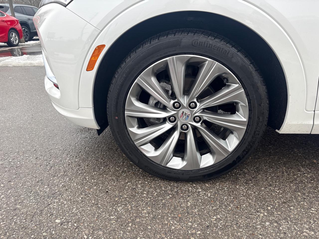 2024 Buick Envista Sunroof + Adv Safety Pkg + 1 Owner Photo4