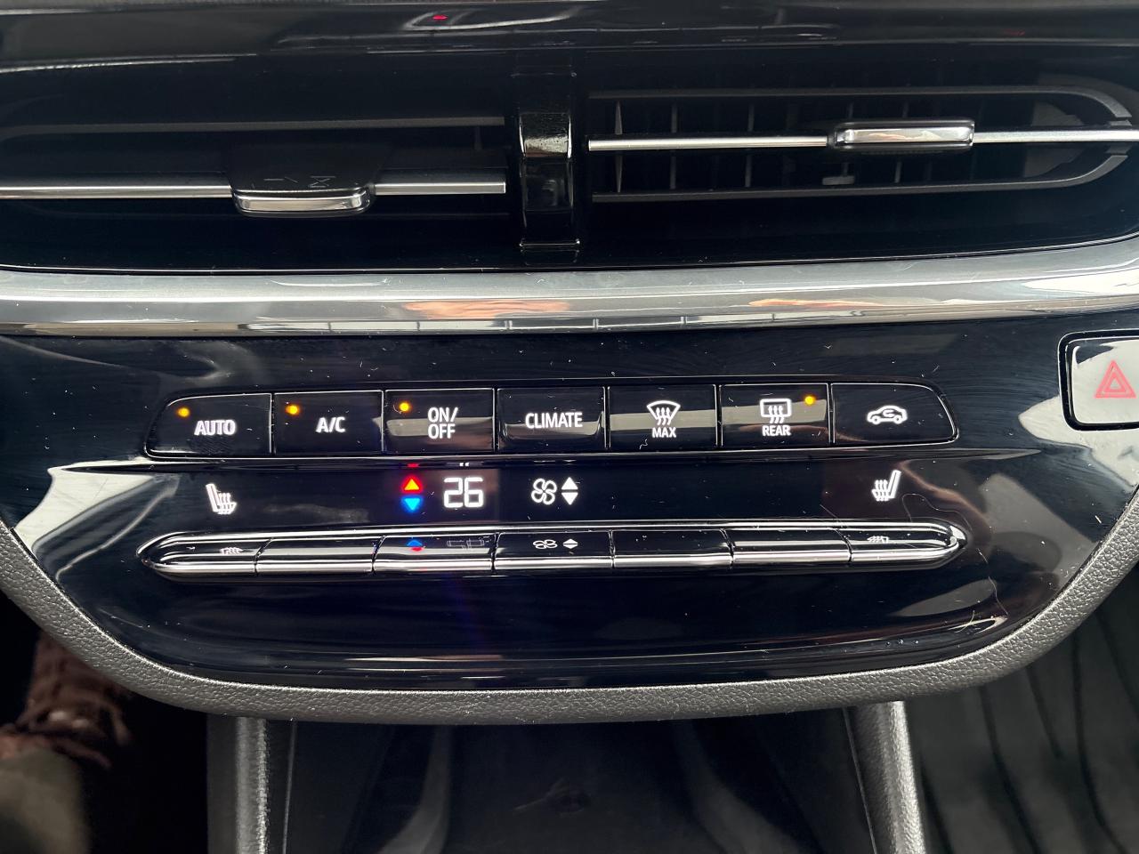 2024 Buick Envista Sunroof + Adv Safety Pkg + 1 Owner Photo