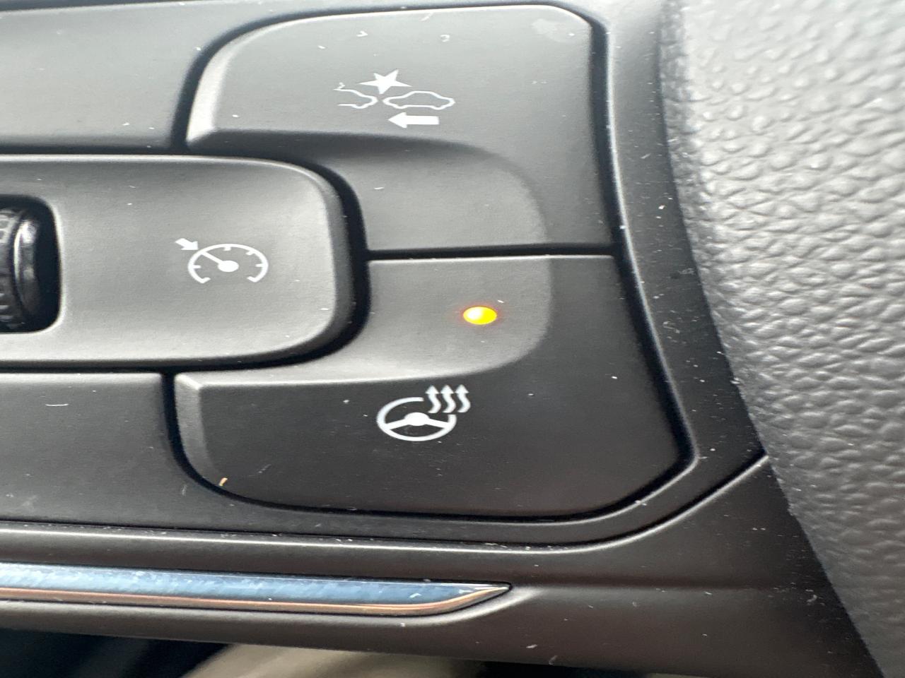 2024 Buick Envista Sunroof + Adv Safety Pkg + 1 Owner Photo