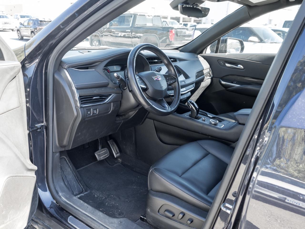 2022 Cadillac XT4 AWD 4dr Sport Photo